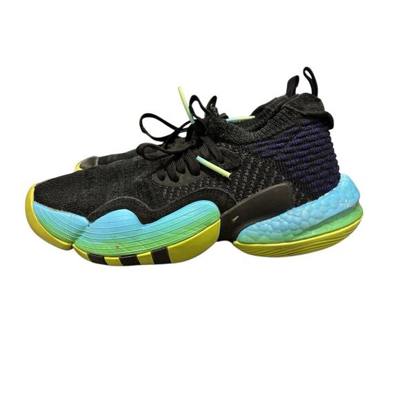 Adidas Trae Young 2 Basketball - Picture 1 of 11